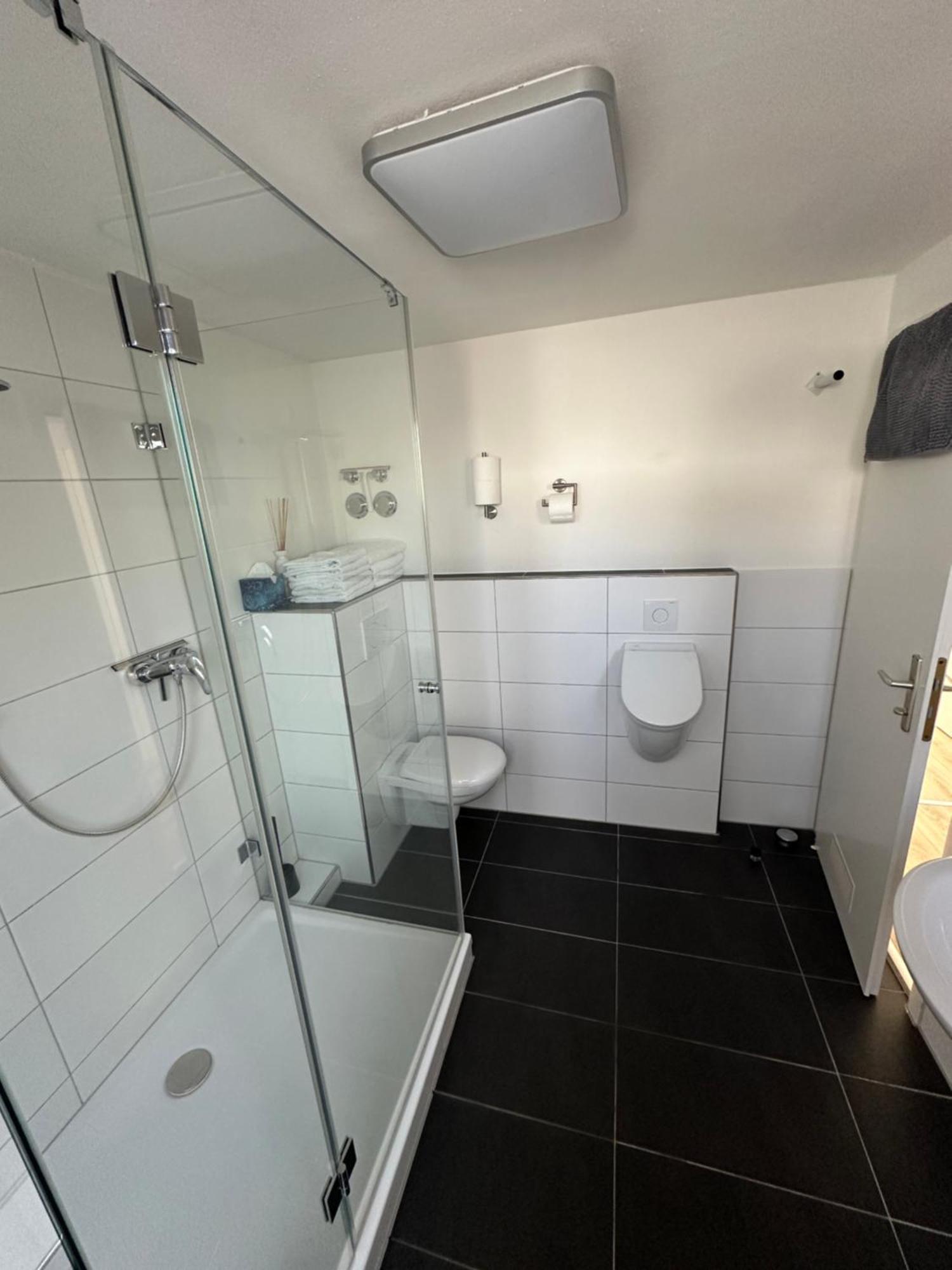Ferienwohnung Martin 2 Schlafzimmer Нойфарн-бай-Фрайзинг Экстерьер фото